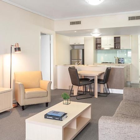 Oaks Brisbane On Charlotte Suites Екстериор снимка